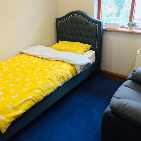 Lovely 3 Bedroom Apartment In 번크라나 외부 사진