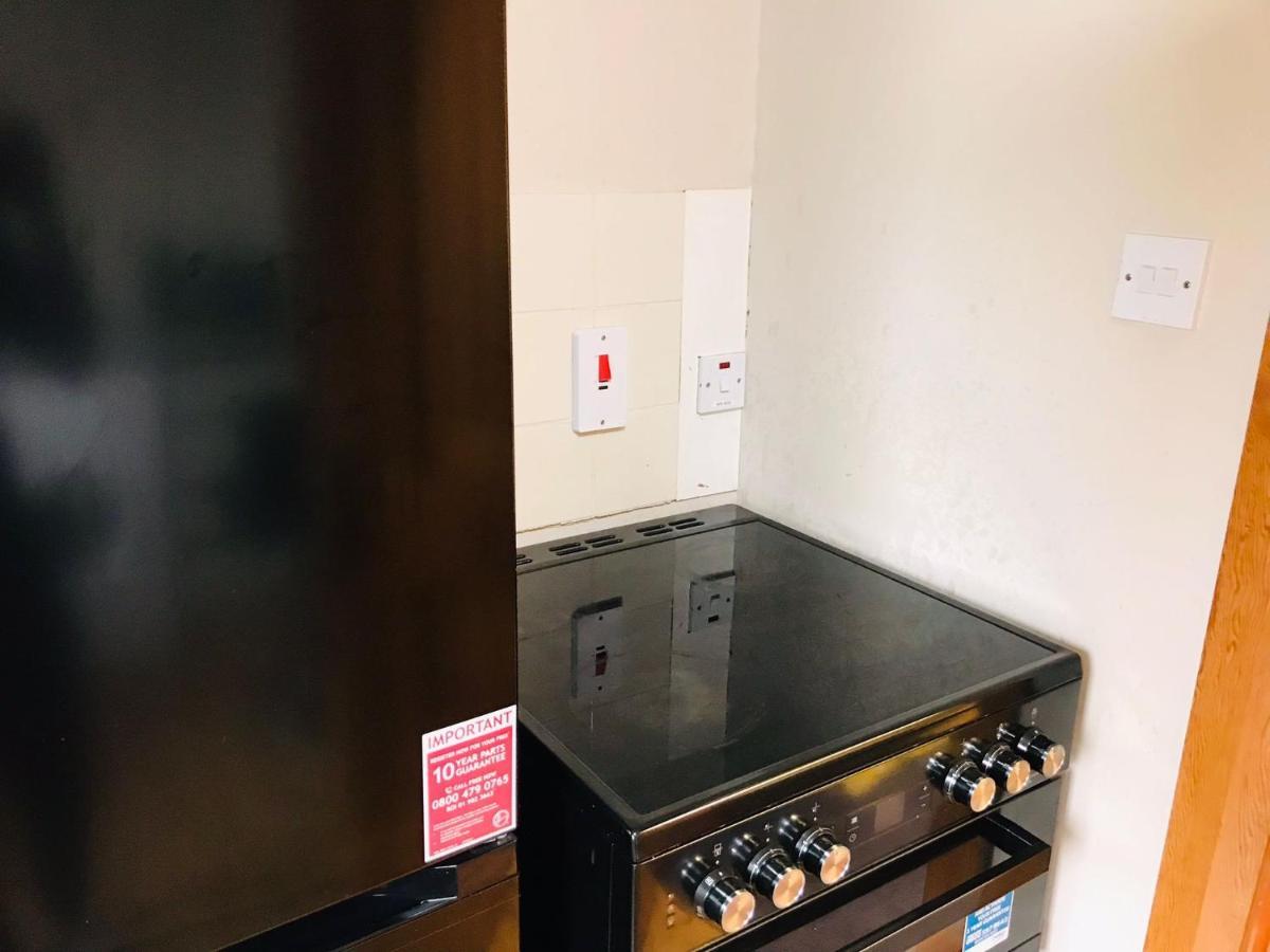Lovely 3 Bedroom Apartment In 번크라나 외부 사진